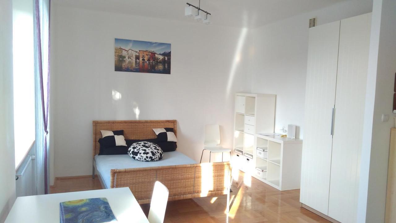 Apartament Hallera Square Warsaw 27M2 Ngoại thất bức ảnh