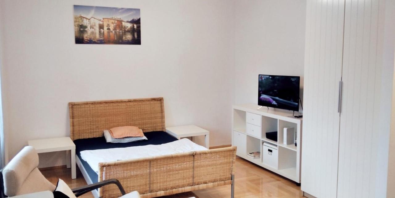 Apartament Hallera Square Warsaw 27M2 Ngoại thất bức ảnh